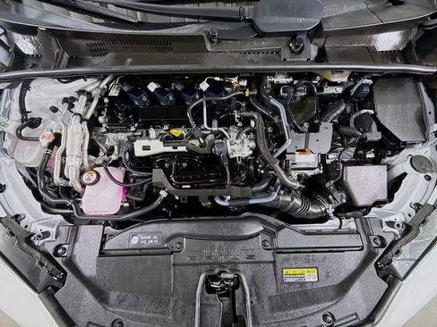 Certified 2025 Toyota Prius Plug-In Hybrid FWD image 27