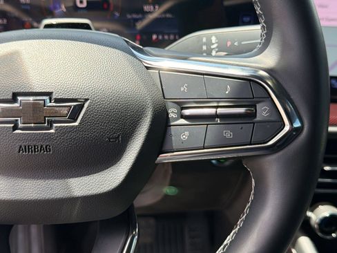 Used 2024 Chevrolet Traverse Z71 w/ Enhanced Driving Package AWD/4WD image 18