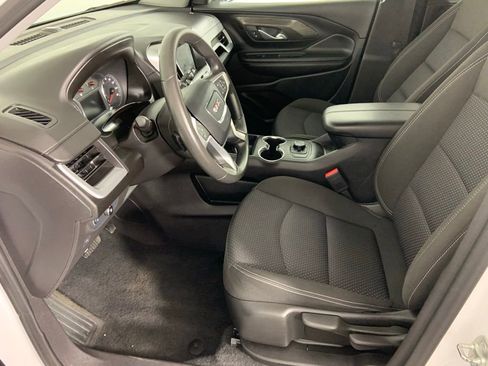 Used 2024 GMC Terrain SLE FWD image 22