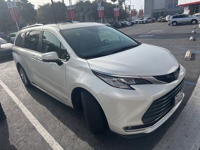 Used 2021 Toyota Sienna Limited