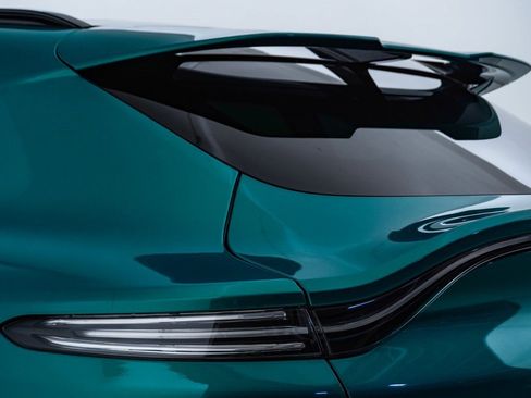 Used 2025 Aston Martin DBX 707 image 13