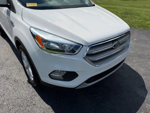 Used 2018 Ford Escape SE FWD image 57