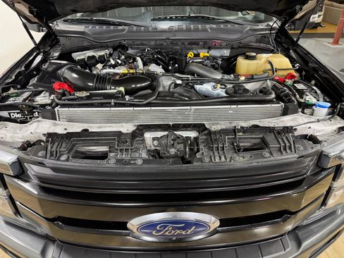 Used 2019 Ford F250 Lariat AWD/4WD image 11