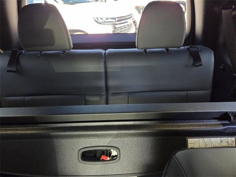 Used 2025 Hyundai Santa Fe Calligraphy image 14