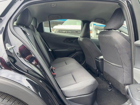 Used 2024 Toyota Prius LE image 10