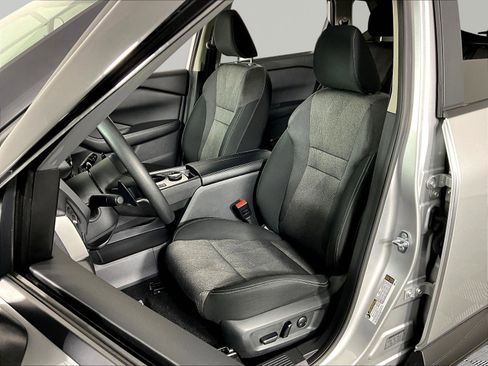 Certified 2024 Nissan Rogue SV AWD/4WD image 21