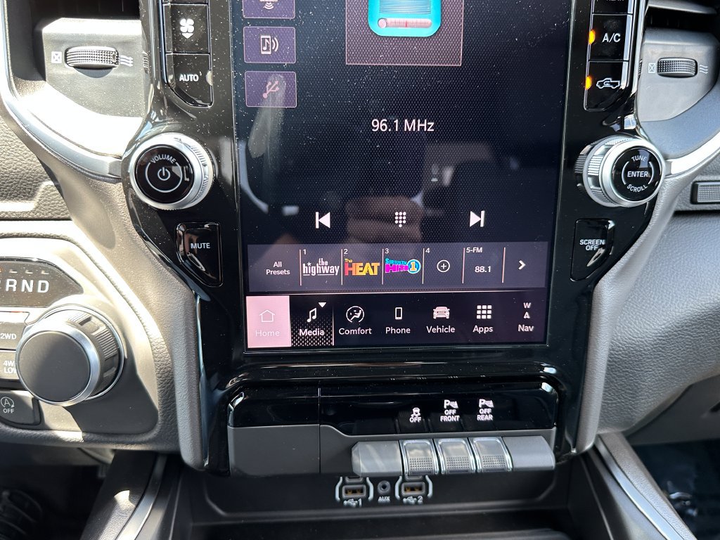 New 2026 RAM 1500 Big Horn AWD/4WD image 25