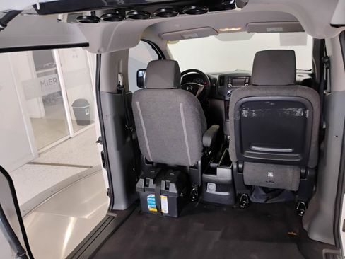 Used 2019 Nissan NV200 S FWD image 15