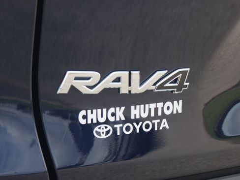 Used 2025 Toyota RAV4 XLE AWD/4WD image 19