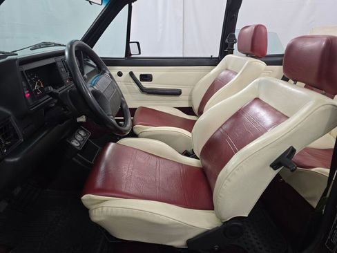 Used 1990 Volkswagen Cabriolet FWD image 91