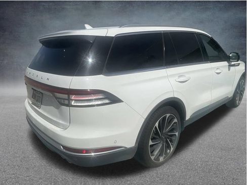 Used 2023 Lincoln Aviator Reserve w/ Equipment Group 201A AWD/4WD image 6