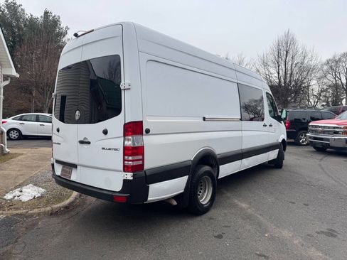 Used 2014 Freightliner Sprinter 3500 image 7