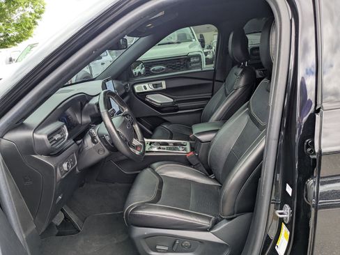 Used 2022 Ford Explorer ST w/ Equipment Group 401A AWD/4WD image 19
