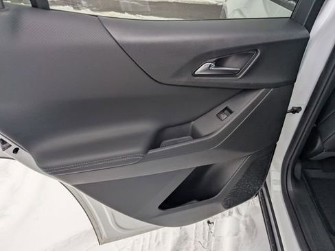 New 2026 Chevrolet Equinox LT w/ Convenience Package II image 10