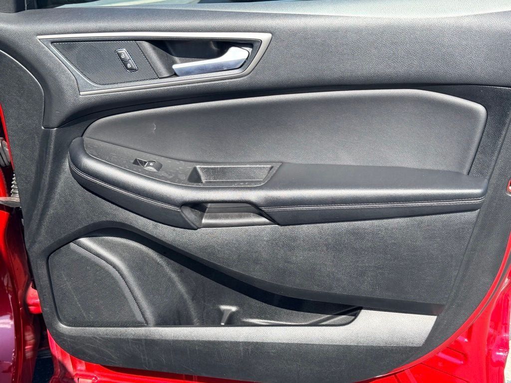 Used 2024 Ford Edge SEL AWD/4WD image 11