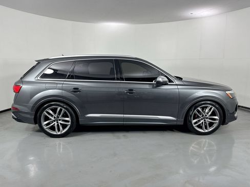 Used 2025 Audi SQ7 Premium Plus AWD/4WD image 37