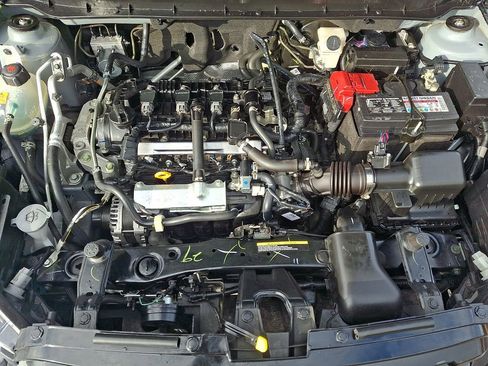 Certified 2024 Nissan Kicks SV image 27