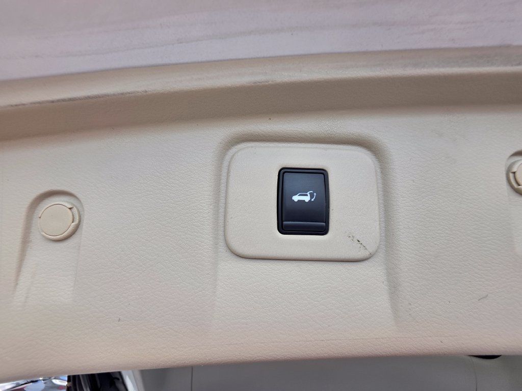 Used 2019 Nissan Murano SL FWD image 12