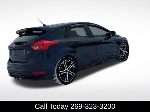 Used 2017 Ford Focus ST w/ Equipment Group 402A image 6