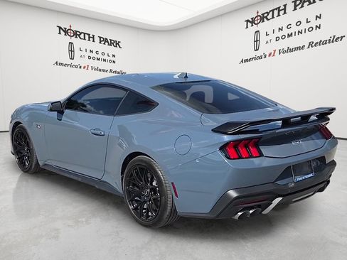 Used 2024 Ford Mustang GT Premium RWD image 3