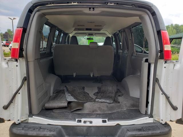 Used 2016 Chevrolet Express 2500 LS RWD image 5