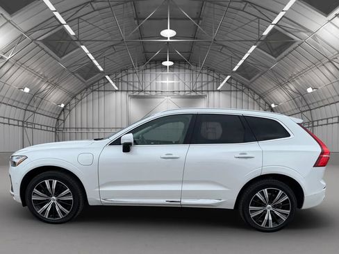 Used 2022 Volvo XC60 T8 Inscription w/ Advanced Package AWD/4WD image 12