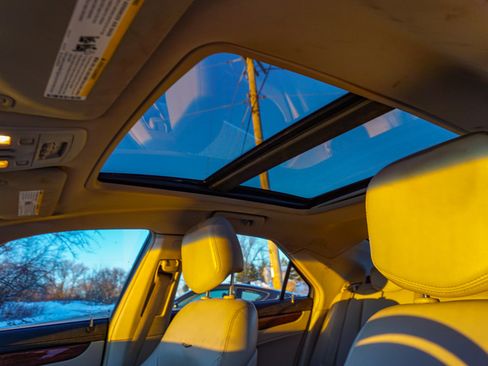 Used 2010 Cadillac CTS Luxury image 25