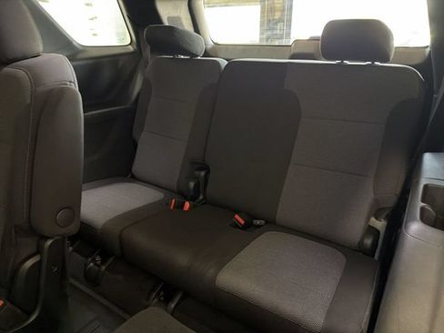 Certified 2023 Chevrolet Traverse LT FWD image 24
