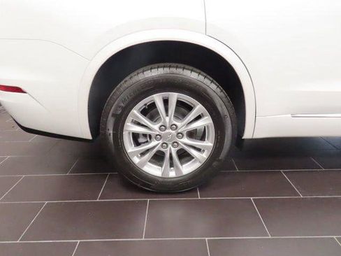 New 2025 Cadillac XT6 Luxury image 16