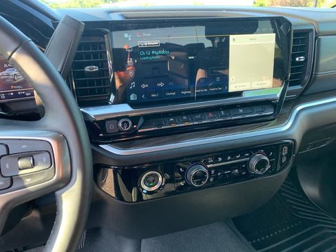 Certified 2023 Chevrolet Silverado 1500 LT AWD/4WD image 11