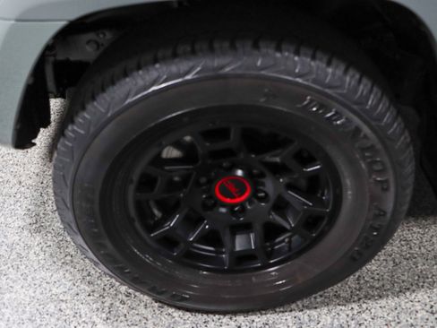 Used 2023 Toyota 4Runner TRD Off-Road Premium w/ Off Road Premium Plus Package AWD/4WD image 11