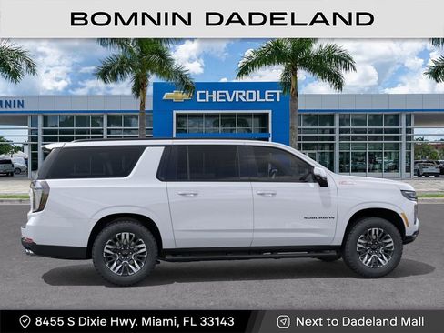 New 2026 Chevrolet Suburban Z71 w/ Z71 Off-Road Package AWD/4WD image 6