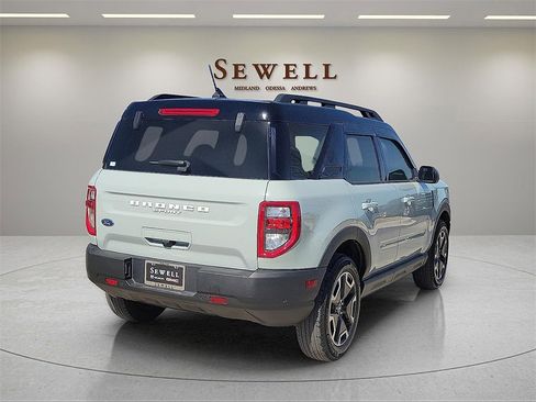 Used 2023 Ford Bronco Sport Outer Banks image 5