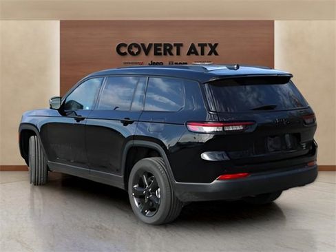 New 2025 Jeep Grand Cherokee L Altitude image 3