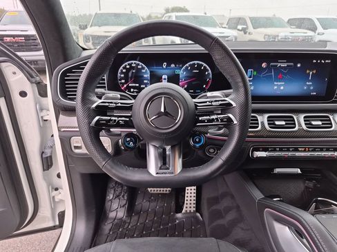 Used 2024 Mercedes-Benz GLS 63 AMG 4MATIC image 33