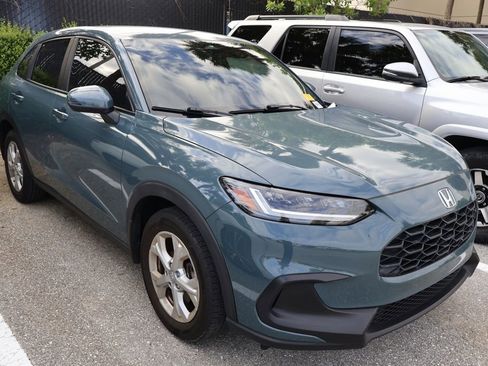 Used 2025 Honda HR-V LX image 6