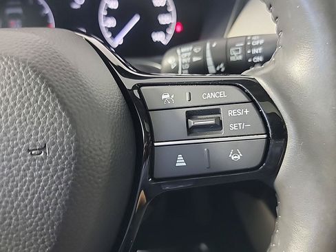 Certified 2024 Honda HR-V EX-L image 24