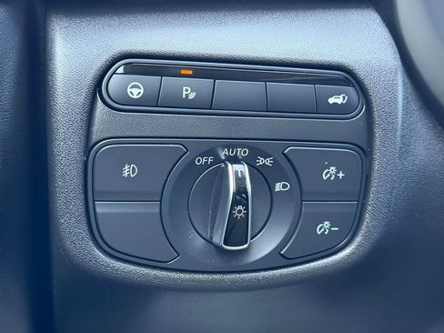 Used 2022 INFINITI QX50 Essential image 20