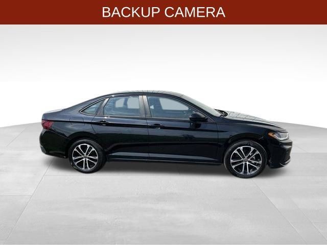Used 2025 Volkswagen Jetta Sport FWD image 8