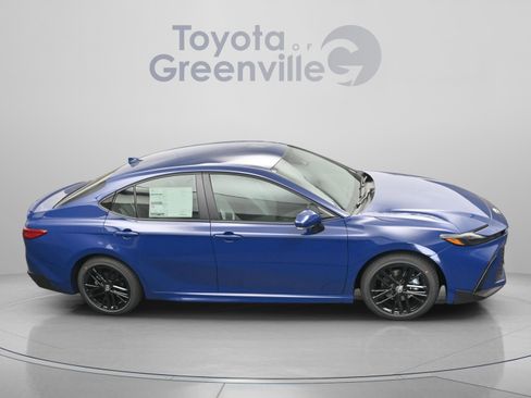 New 2026 Toyota Camry SE FWD image 18