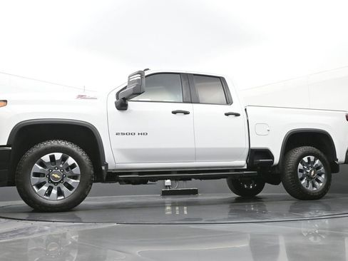 Used 2025 Chevrolet Silverado 2500 Custom w/ Custom Value Package image 44