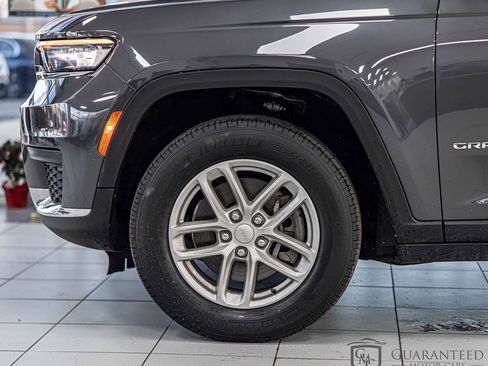 Used 2021 Jeep Grand Cherokee L Laredo w/ Luxury Tech Group I image 7