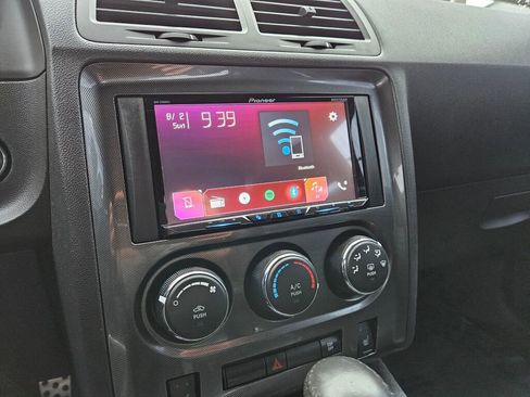 Used 2009 Dodge Challenger R/T image 17