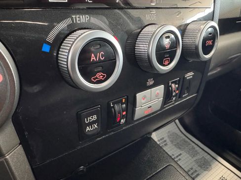 Used 2014 Toyota Sequoia Platinum image 45