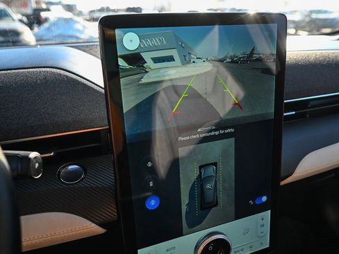 Certified 2025 Ford Mustang Mach-E Premium image 37