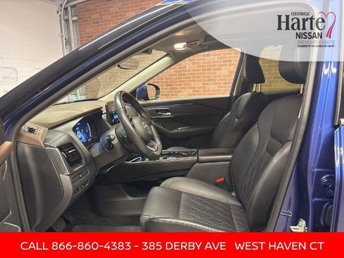 Certified 2023 Nissan Rogue Platinum image 7