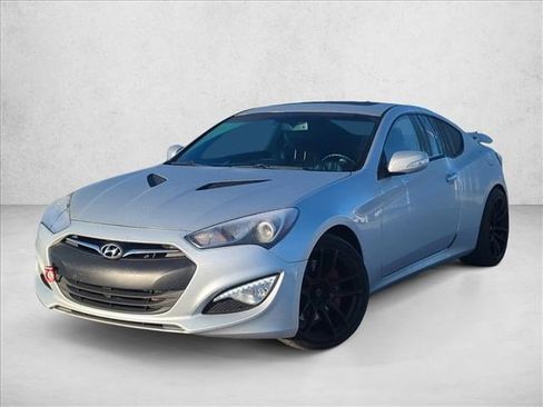 Used 2016 Hyundai Genesis Coupe 3.8 image 1