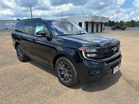 New 2025 Ford Expedition Platinum w/ Stealth Performance Package image 7