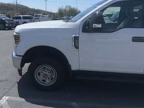 Used 2018 Ford F250 XL w/ Power Equipment Group image 23