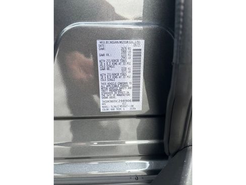 New 2025 Nissan Pathfinder SV w/ SV Premium Package image 12